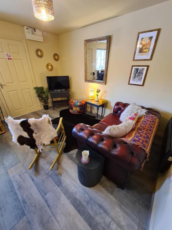 The Shambles By Spires Accommodation A Boho Styled Place To Stay Just 3 Miles From Birches Valley Visitors Centre Cannock Chase Rugeley Eksteriør billede